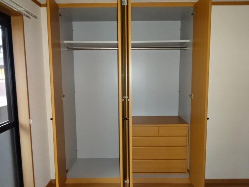 クローゼット(6.7帖洋室) ピア・ウィッシュ