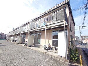 神島ハイツ B棟