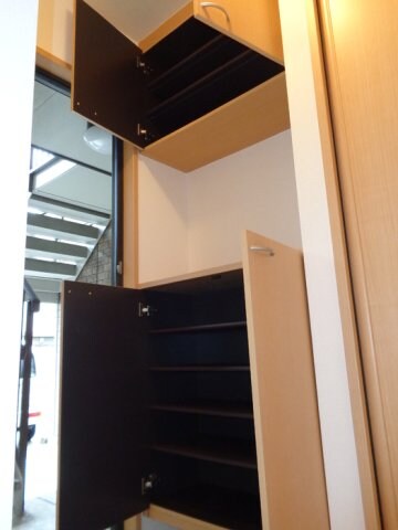  シティーハウス南手城2