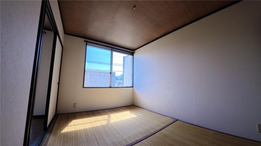  春日サンハイツB棟