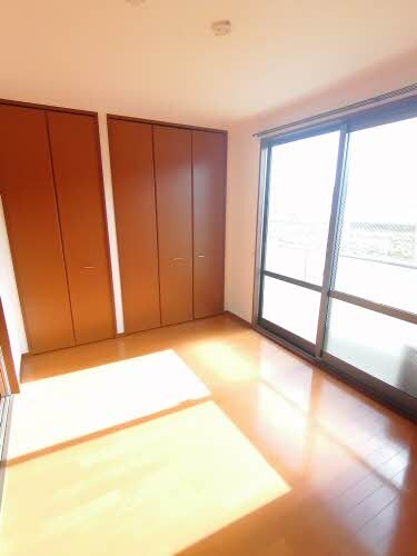  サンリバー　弐番館