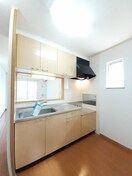  サンシャインＡ