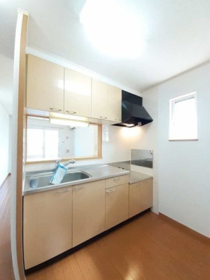  サンシャインＡ