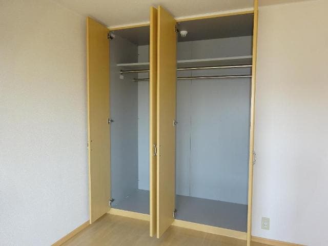 クローゼット(6.1帖洋室) カサルビア