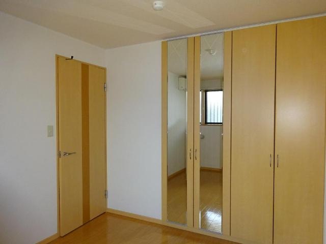 洋室(5.6帖) カサルビア