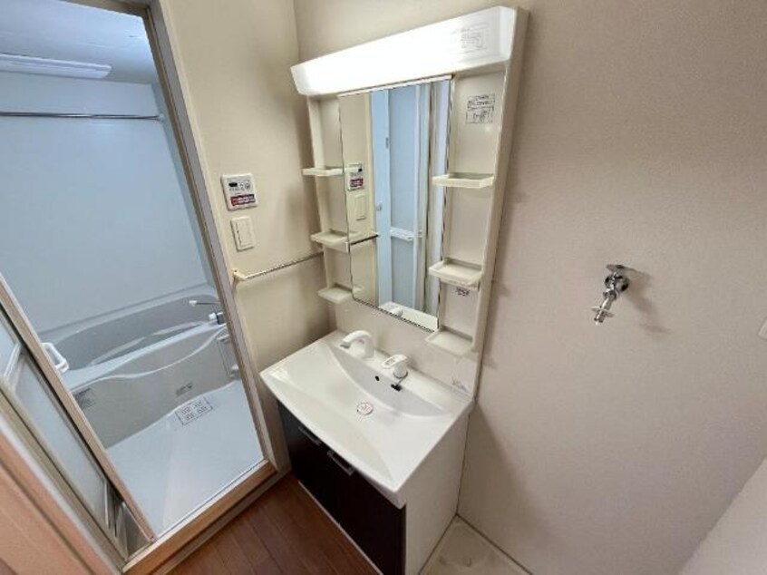 洗髪洗面化粧台 アジャート