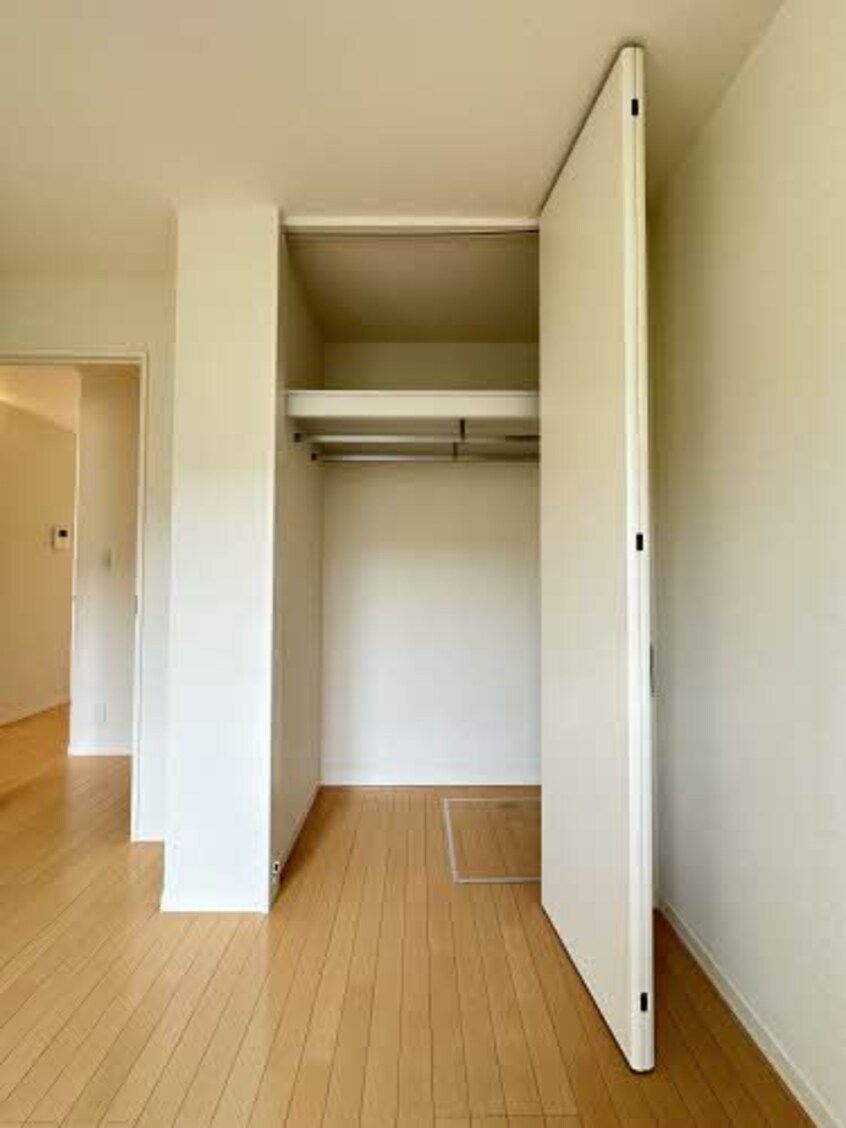  ガーデンズ多治米　B棟