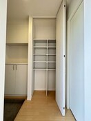  ガーデンズ多治米　B棟