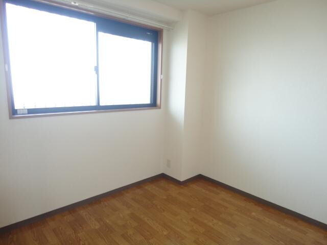 洋室（4.5帖）（イメージ） カームネスト