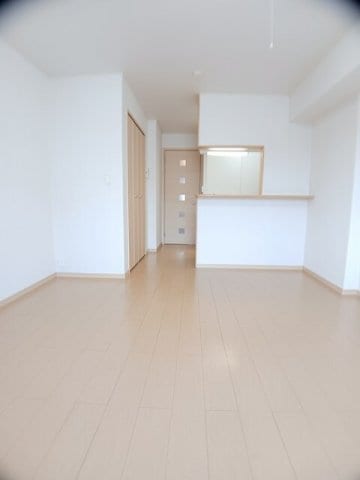 内装もきれいです サンウエスト