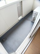 落ち着いた時間を過ごせるバルコニーです サンウエスト