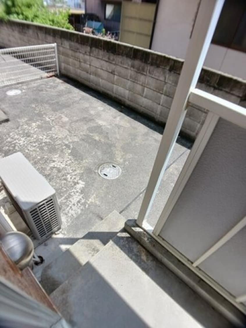 簡単な家庭菜園も楽しめるお庭です パレス・ニュールミネⅡ　Ｂ