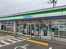 ファミリーマート 坂出加茂町店(コンビニ)まで551m パレス・ニュールミネⅡ　Ｂ