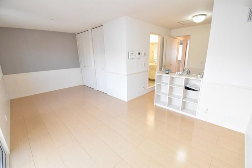  プラティーク　ハバラ