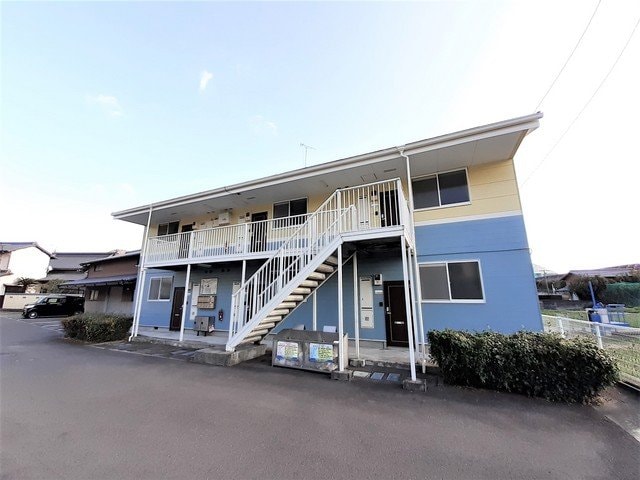 外観は落ち着いています スカイハイツ川井