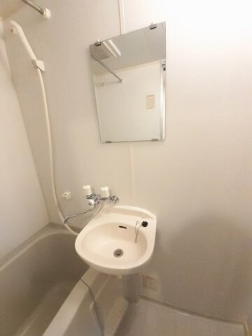 コンパクトで使いやすい洗面所 メゾン・ユニソール