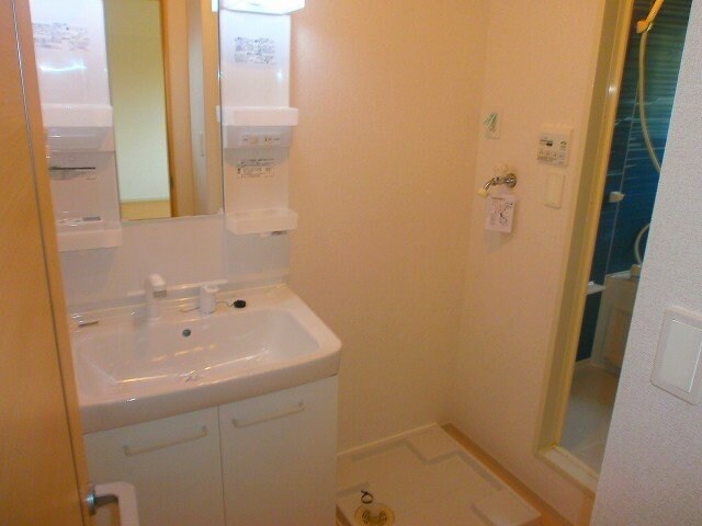  ハイツマル木　Ｄ