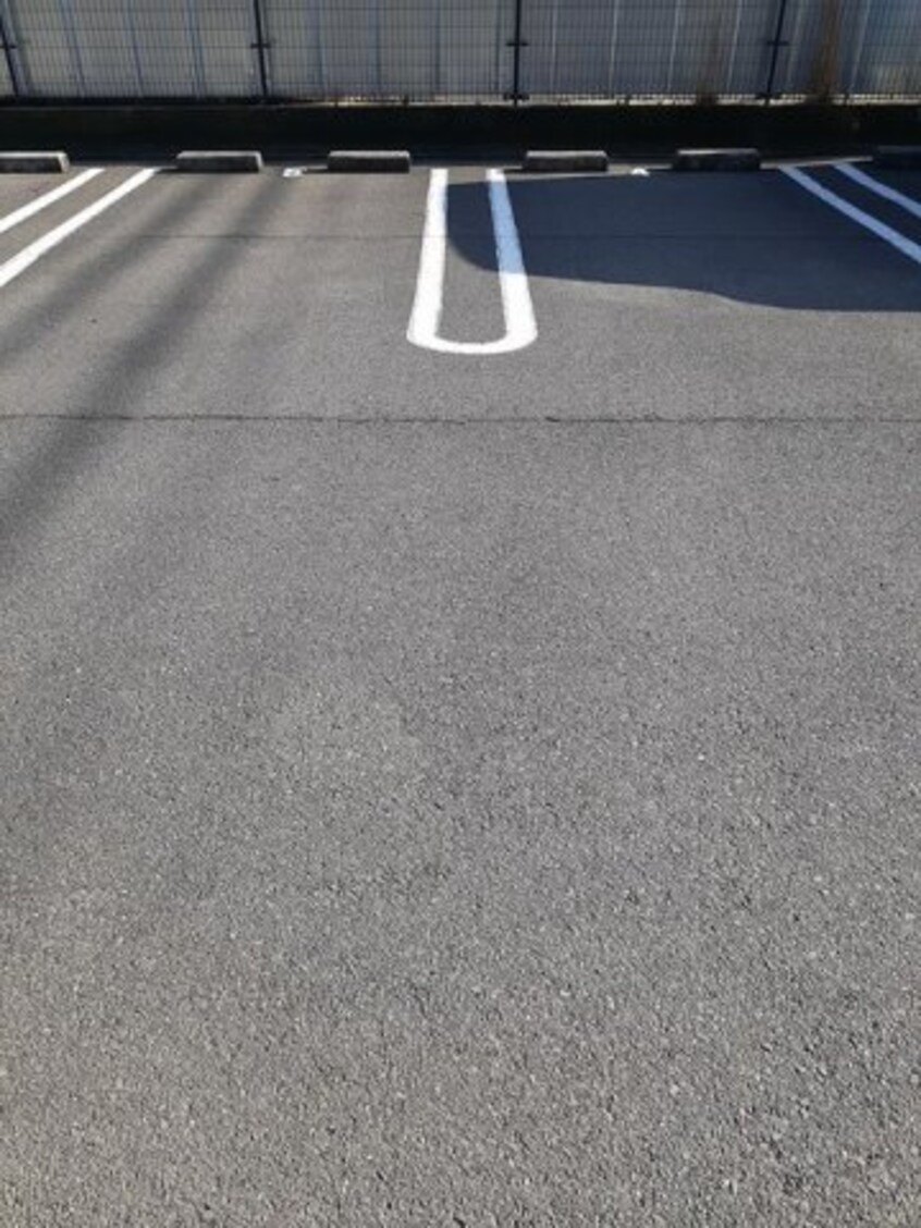 カースペースがあります ソルトアヴェニュー　Ａ