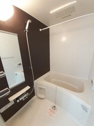 ゆったり過ごせるお風呂です ジェネシスⅡ