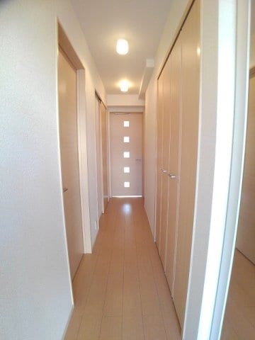 明るい玄関です ラベリー・サイル　Ⅰ