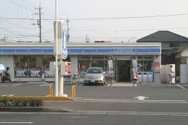 ローソン 高松今里町店(コンビニ)まで302m 遠山ハイツⅢ