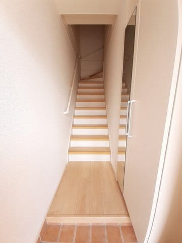 ゆったりとした玄関です アステール