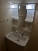 コンパクトで使いやすい洗面所 アステール