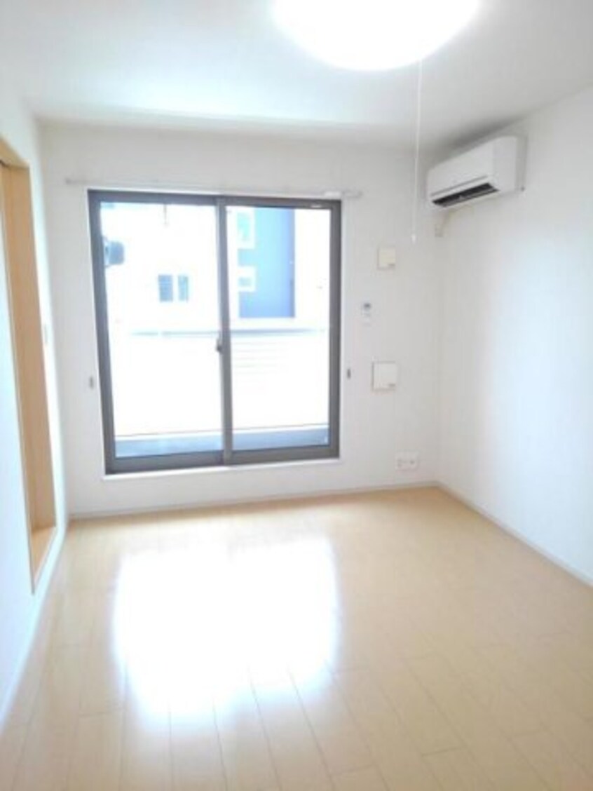 使いやすいリビングです メゾン・パティオス　Ａ