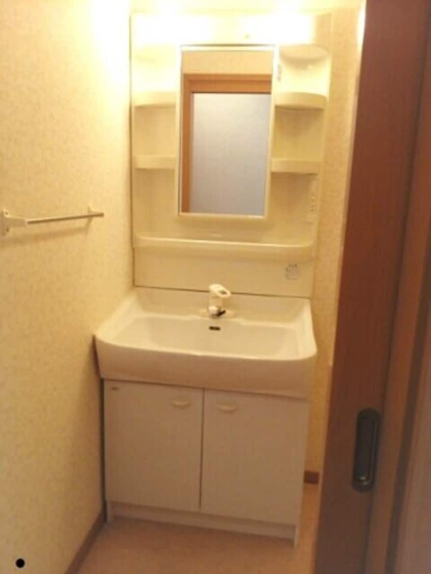  アムール・ＧＡＫＵ　Ａ