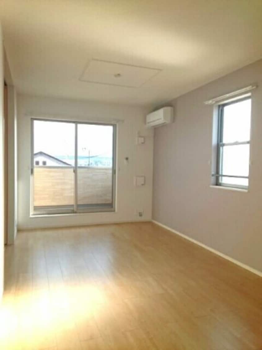 ゆったり過ごせるリビングです エスパス・ボヌール