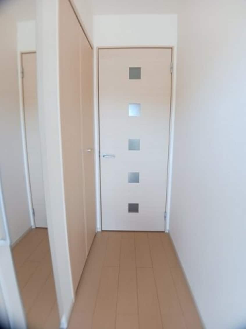 収納もある玄関です ルルディ　Ａ