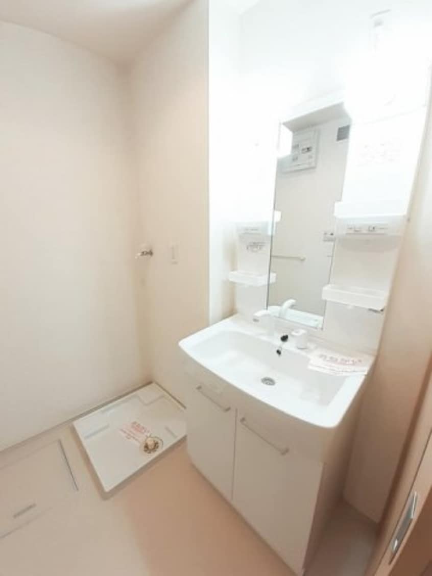 広い洗面スペース ポライトリーＲ