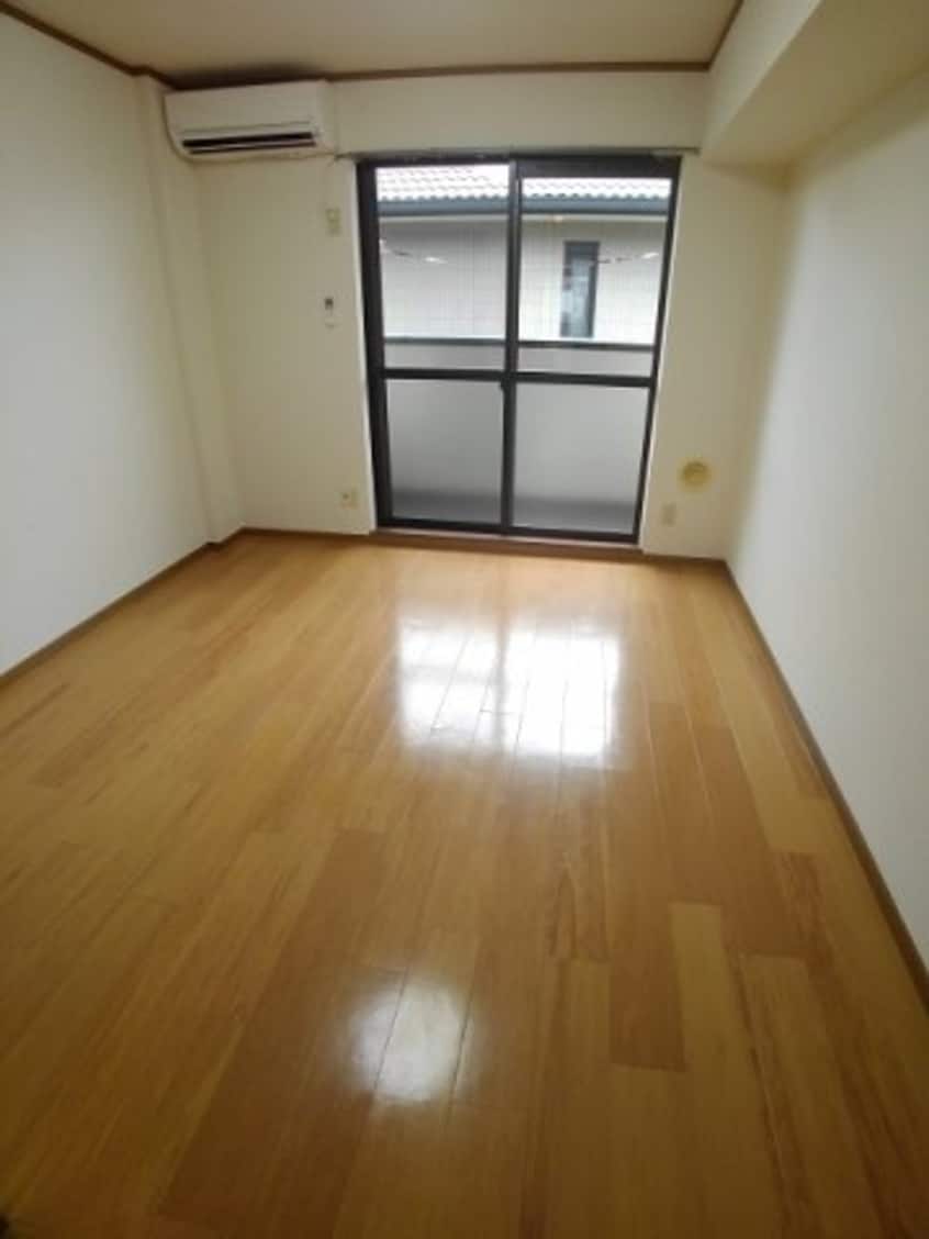 ゆったり過ごせる居間です レインボー・ハイツ