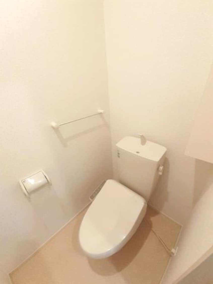 シンプルで使いやすいトイレです カーサ・ルーチェＢ