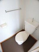 ゆったりとした空間のトイレです シュープ三条