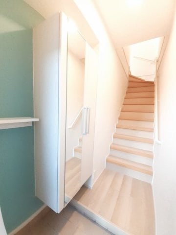 収納もある玄関です ビリーブ　Ｃ