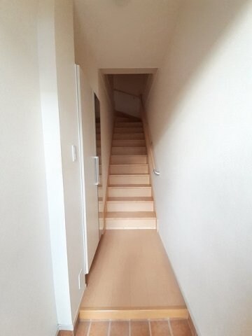 明るい玄関です ＲＥＶＥ