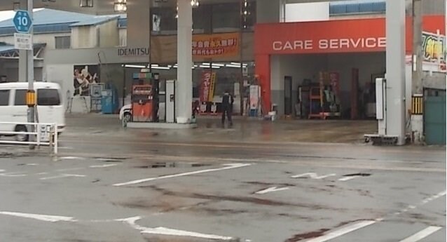 ＩＤＥＭＩＴＳＵさんまで1400m レクサス　Ｅ