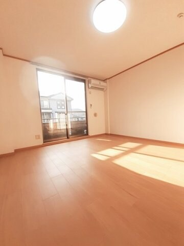  アムール・ＧＡＫＵ　Ｂ