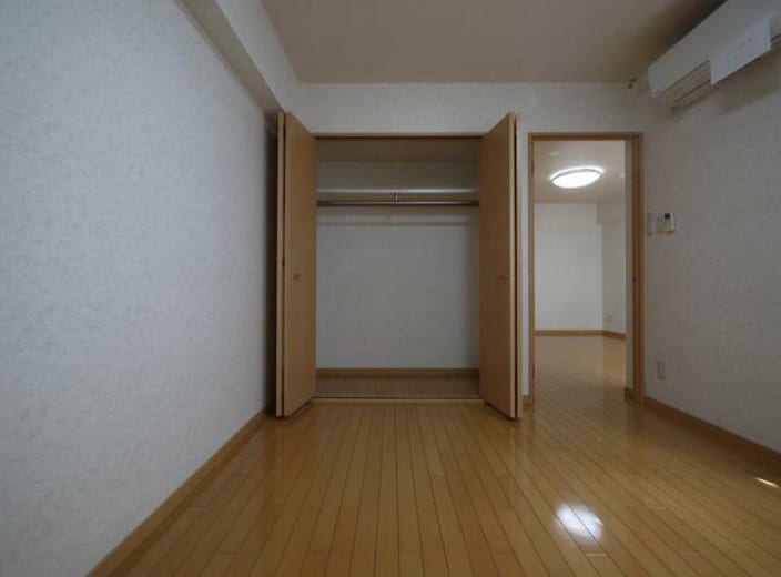  アートスペース木太東