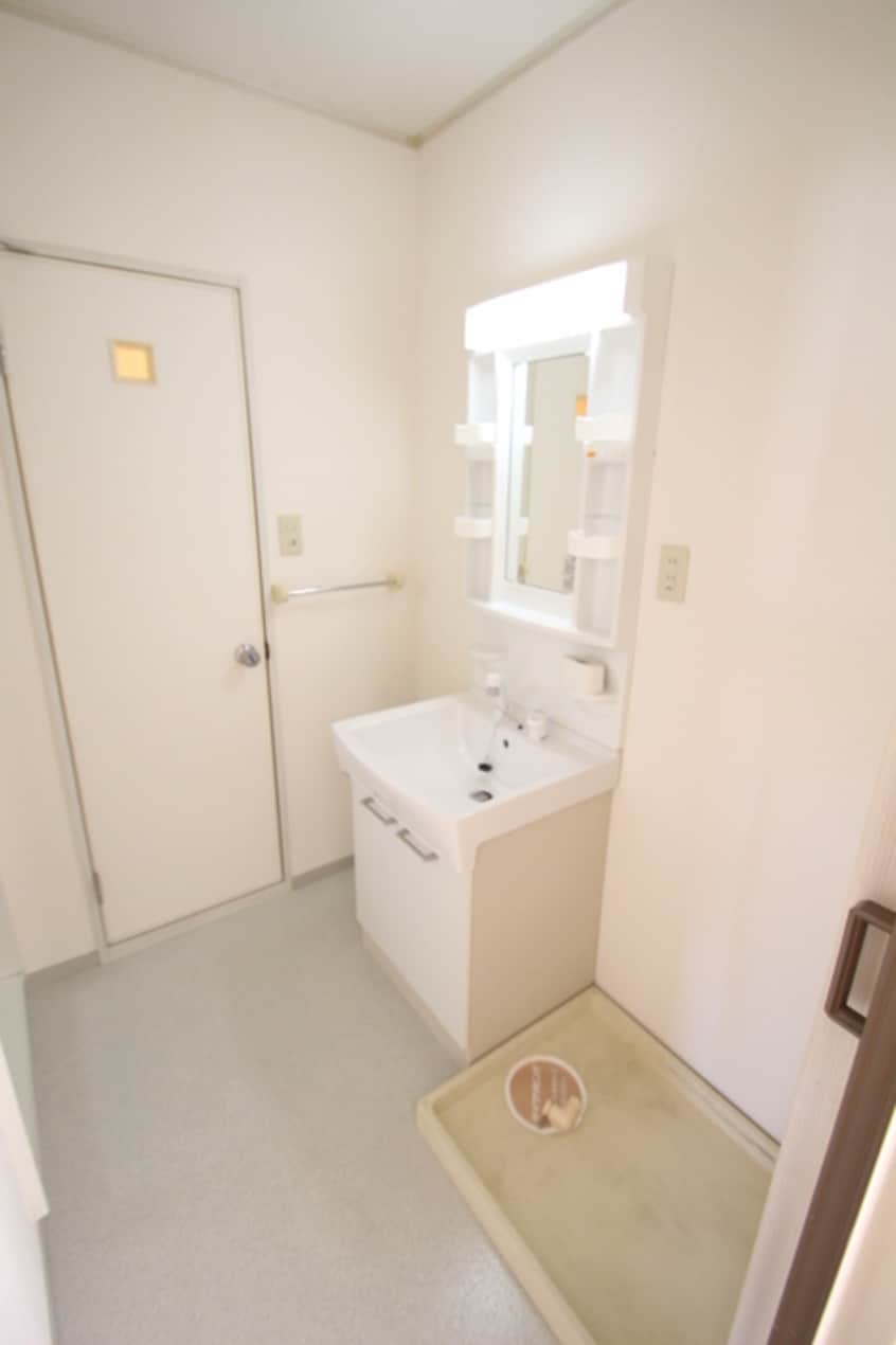  ロイヤルコート円座　B棟