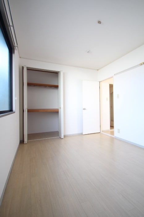  ロイヤルコート円座　B棟