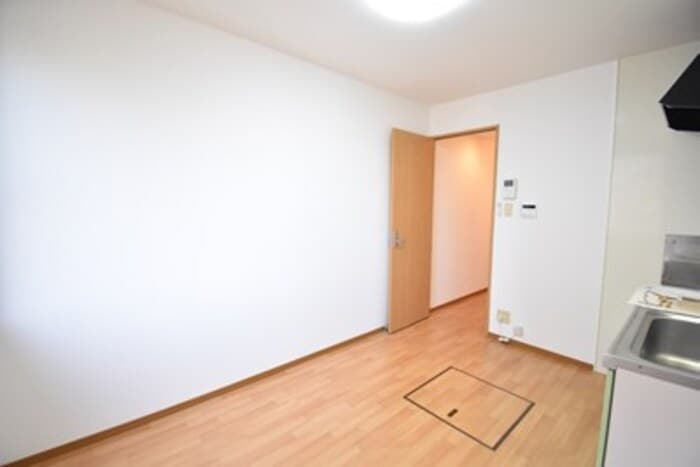  グレースタウン川津　Ａ