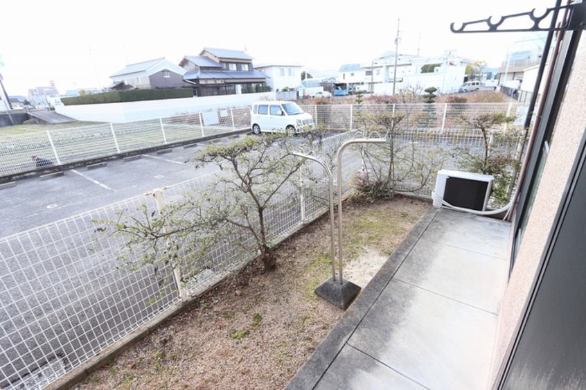  ロイヤルコート円座　C棟