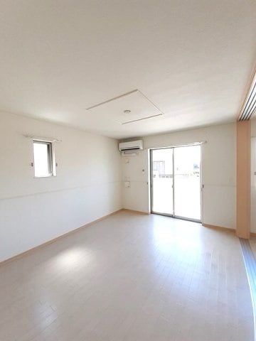 ゆったり過ごせる居間です トルヴェ　ラ　フェーヴⅢ