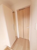 落ち着いた玄関です ラ・エムザ