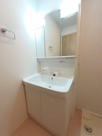 広い洗面スペース ラ・エムザ