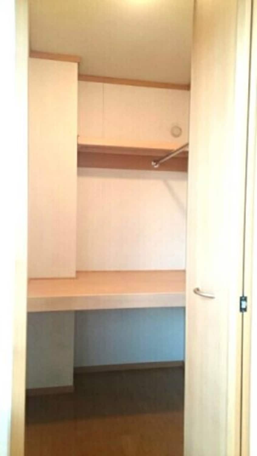 大きなスペースがあり、収納には困りません シャン・ミリューⅢ