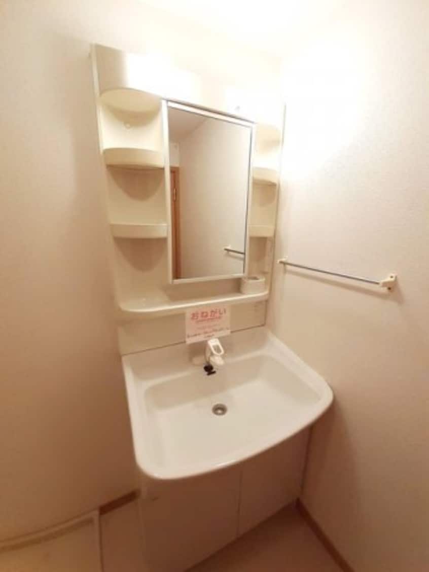  メゾン　グレイスフル　Ｂ