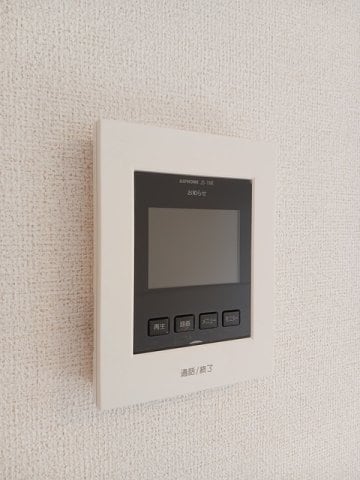  ＳＥＲＡＶＥＥ　林